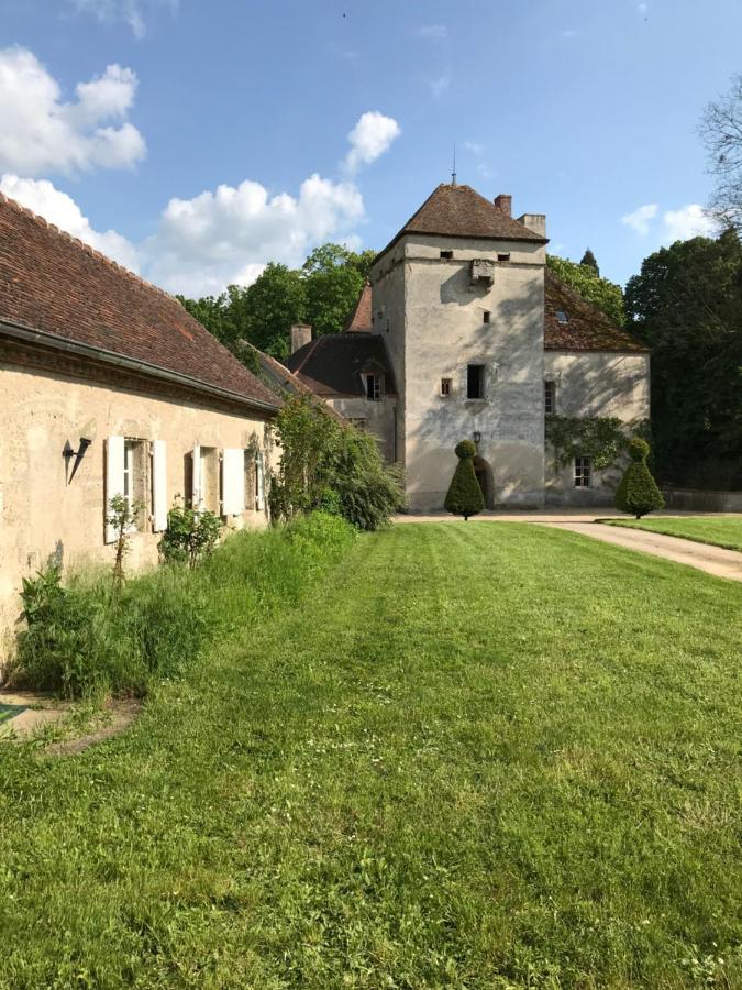 Chateau De Vesset Treteau Exterior photo